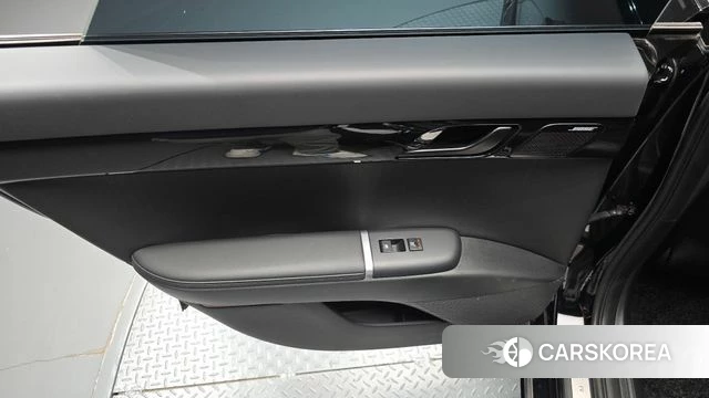 Hyundai Grandeur Hybrid (GN7) id 4640063 из Кореи 17