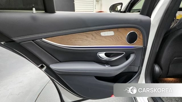 Mercedes-Benz E-Class W213 id 4325556 из Кореи 17