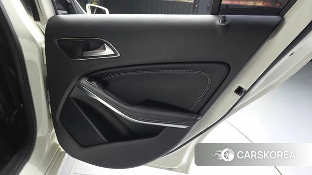 Mercedes-Benz A-Class W176 id 4678044 из Кореи 17