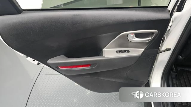 Kia Niro Plus id 4635841 из Кореи 17