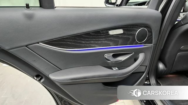 Mercedes-Benz E-Class W213 id 4360632 из Кореи 17