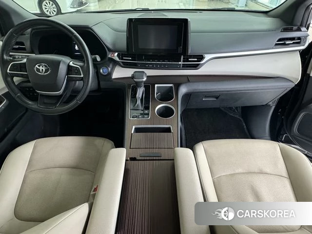 Toyota Saina id 4314770 из Китая 17