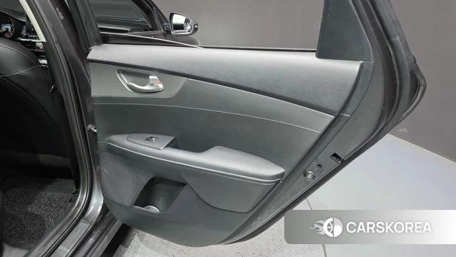 Kia Come New K3 id 4471373 из Кореи 17