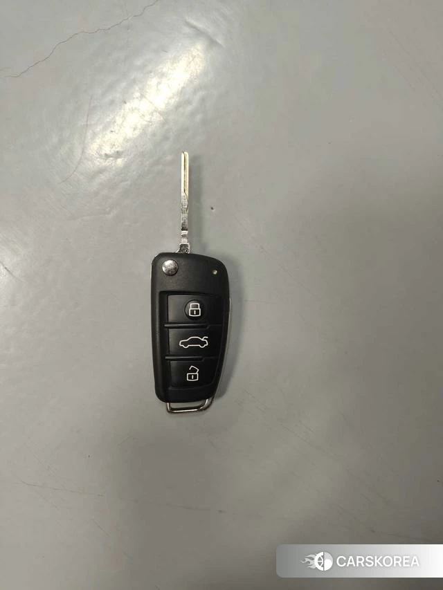 Audi Q2L id 4314471 из Китая 17