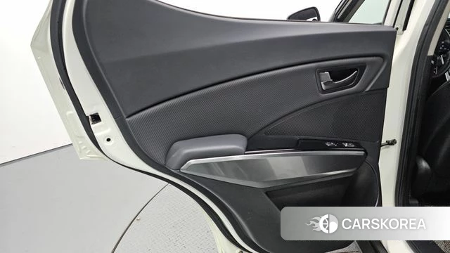 Ssangyong Berry New Tivoli id 4775343 из Кореи 17
