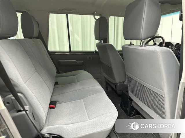 Toyota Land Cruiser 70 Series id 4258079 из Китая 17