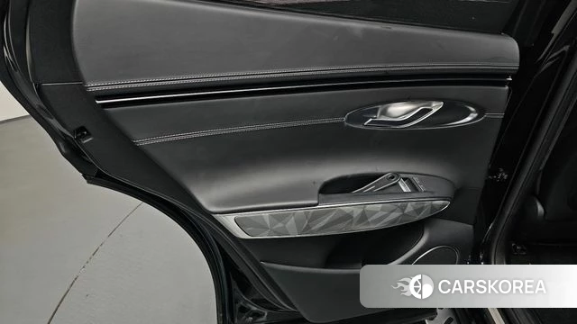 Genesis GV70 id 4847885 из Кореи 17