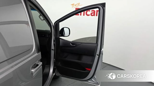 Hyundai Staria id 4267443 из Кореи 17