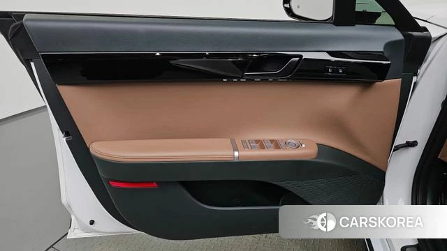 Hyundai Grandeur Hybrid (GN7) id 4695841 из Кореи 17