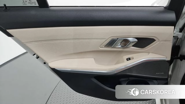 BMW 3 Series (G20) id 4683711 из Кореи 17