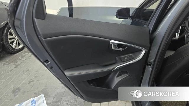 Volvo V40 Cross-Country id 4574304 из Кореи 17