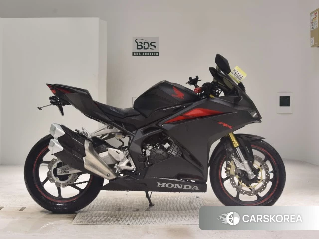 Проданный Honda CBR250RR 2017 из Японии