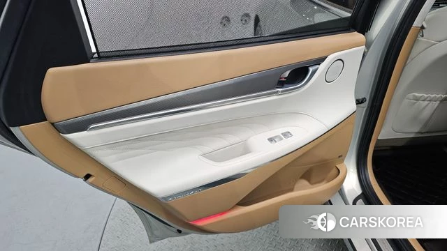 Hyundai The New Grandeur IG Hybrid id 4224814 из Кореи 17