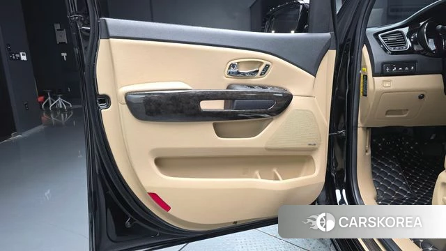 Kia The New Carnival id 4508371 из Кореи 17