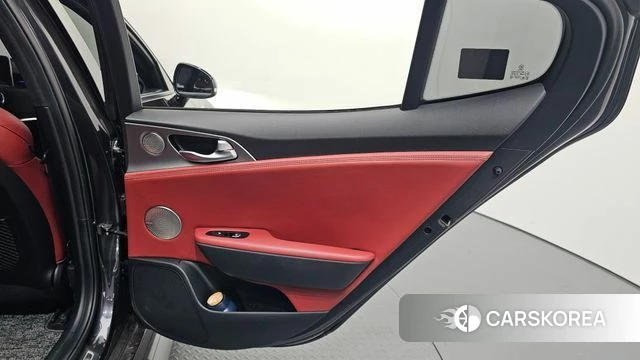 Kia Stinger id 4937013 из Кореи 17
