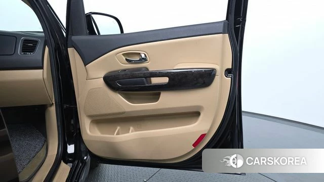 Kia The New Carnival id 4632772 из Кореи 17