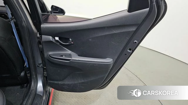 Hyundai Veloster (JS) id 4638132 из Кореи 17