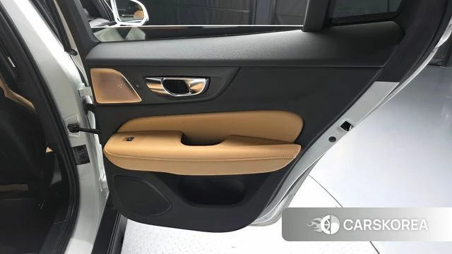Volvo V60 Cross-Country 2nd Generation id 4445542 из Кореи 17