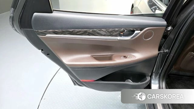 Hyundai Grandeur IG id 4430181 из Кореи 17