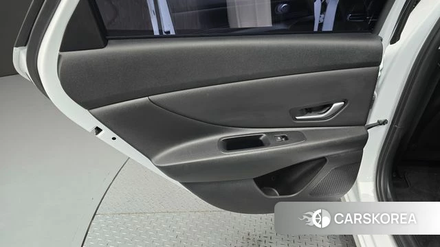 Hyundai Avante Hybrid (CN7) id 4408860 из Кореи 17