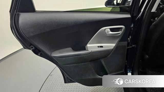 Kia Niro id 4390597 из Кореи 17