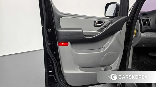 Hyundai The New Grand Starex id 4285561 из Кореи 17