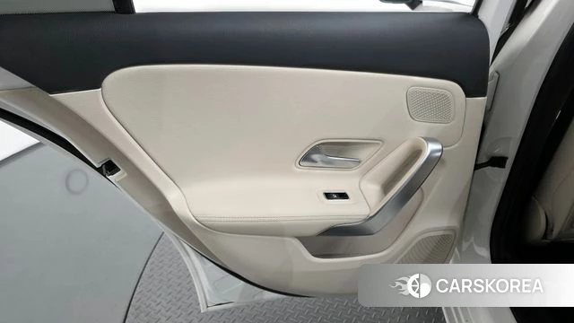Mercedes-Benz A-Class W177 id 4310057 из Кореи 17