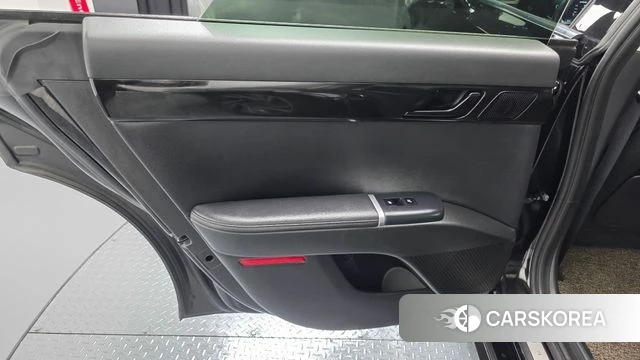 Hyundai Grandeur (GN7) id 4223420 из Кореи 17