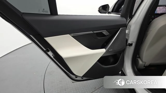 BMW 5 Series (G60) id 4229841 из Кореи 17