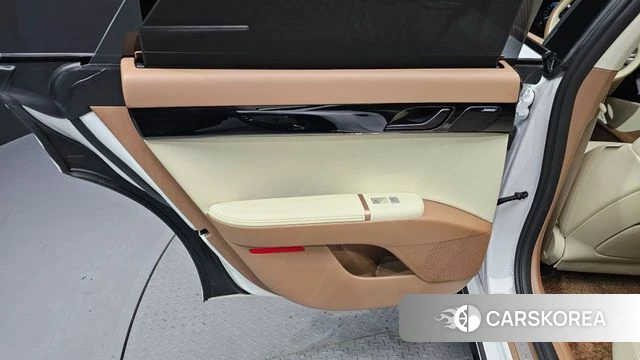 Hyundai Grandeur Hybrid (GN7) id 4388289 из Кореи 17