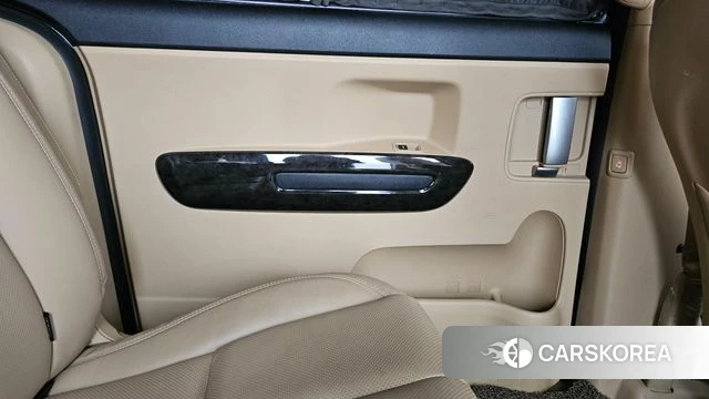 Kia The New Carnival id 4633080 из Кореи 17