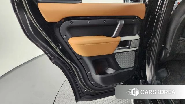 Land Rover Defender (L663) id 4329999 из Кореи 17