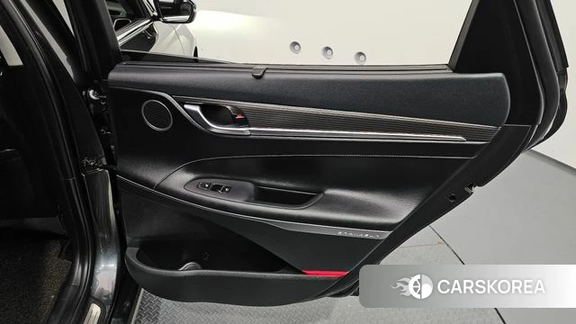 Hyundai Grandeur IG id 4595321 из Кореи 17