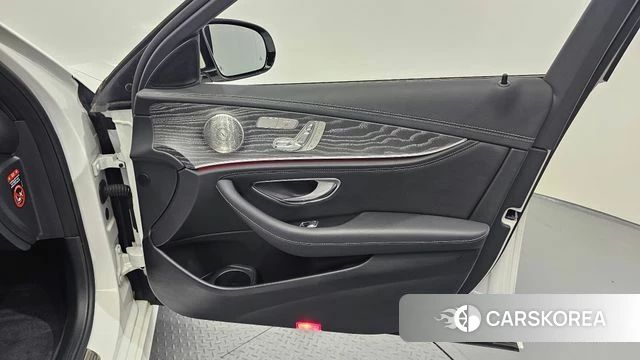 Mercedes-Benz E-Class W213 id 4445707 из Кореи 17