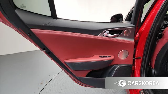 Kia Stinger id 4197123 из Кореи 17