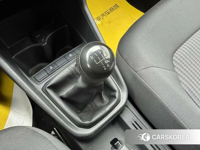 Volkswagen Santana id 4258564 из Китая 17