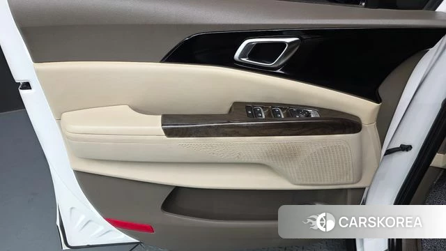 Kia Carnival 4th generation id 4423960 из Кореи 17