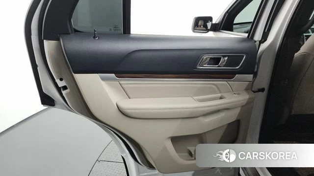 Ford Explorer id 4196877 из Кореи 17