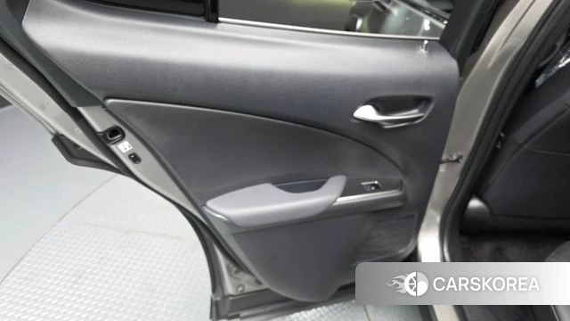 Lexus UX300h id 4462625 из Кореи 17