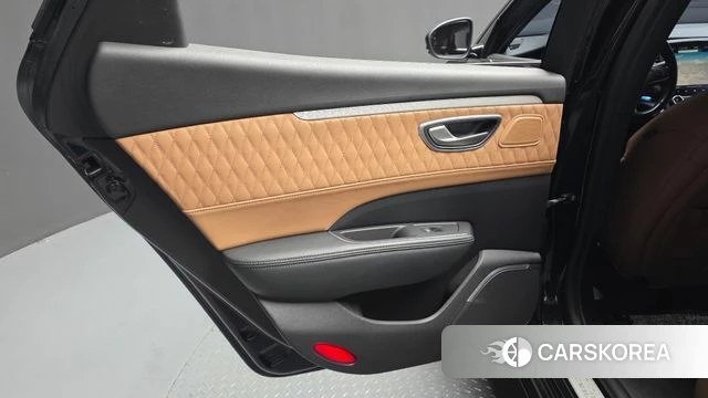 Renault Korea (Samsung) The New SM6 id 4187489 из Кореи 17