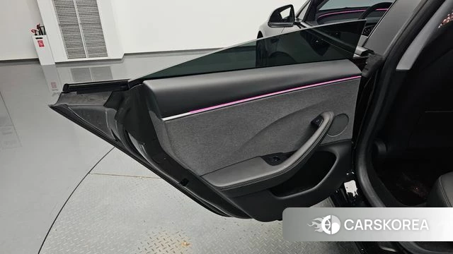 Tesla Model 3 id 4533031 из Кореи 17