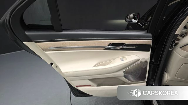 Genesis G90 id 4586786 из Кореи 17