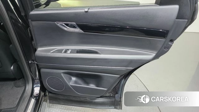 Genesis GV80 id 4202470 из Кореи 17