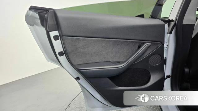 Tesla Model Y id 4730043 из Кореи 17