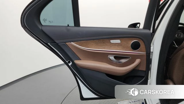 Mercedes-Benz E-Class W213 id 4736415 из Кореи 17