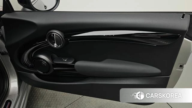 Mini Cooper S id 4602678 из Кореи 17