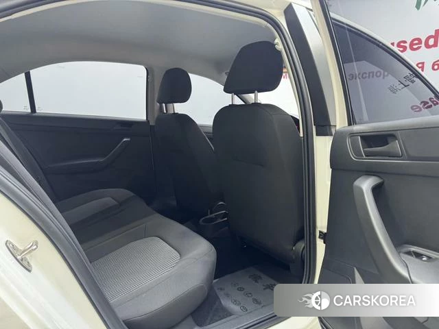 Volkswagen Santana id 4393231 из Китая 17