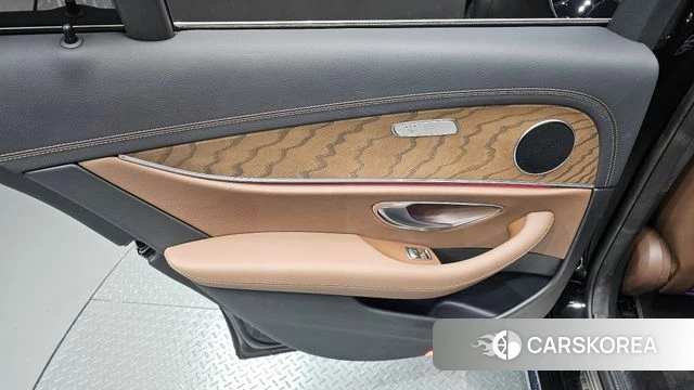 Mercedes-Benz E-Class W213 id 4697195 из Кореи 17