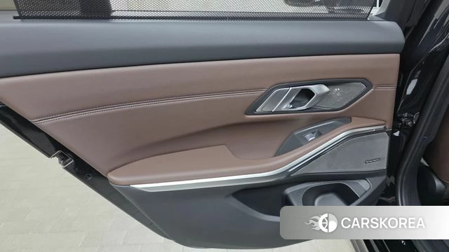 BMW 3 Series (G20) id 4499253 из Кореи 17