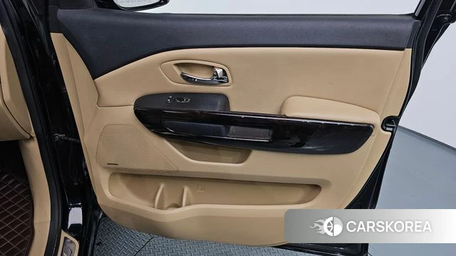 Kia The New Carnival id 4551880 из Кореи 17